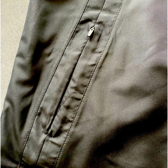 Under Armour Black Jacket - Picture 4 of 4